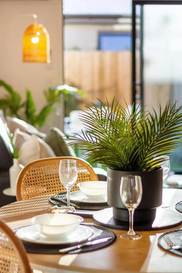 Garden City Getaway 2 Bed With Sofa Bed 1 Bath Κράισττσερτς Νέα Ζηλανδία